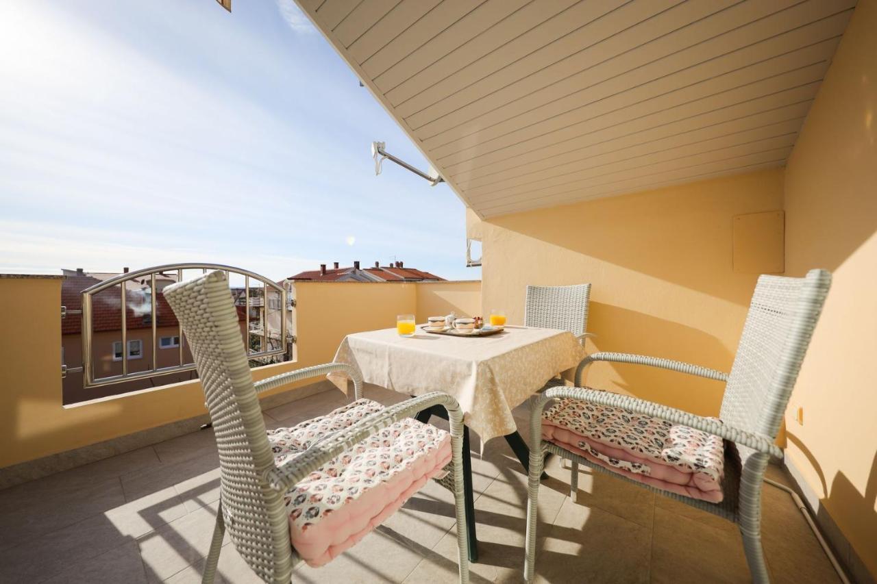 Apartments Mira Zára Kültér fotó